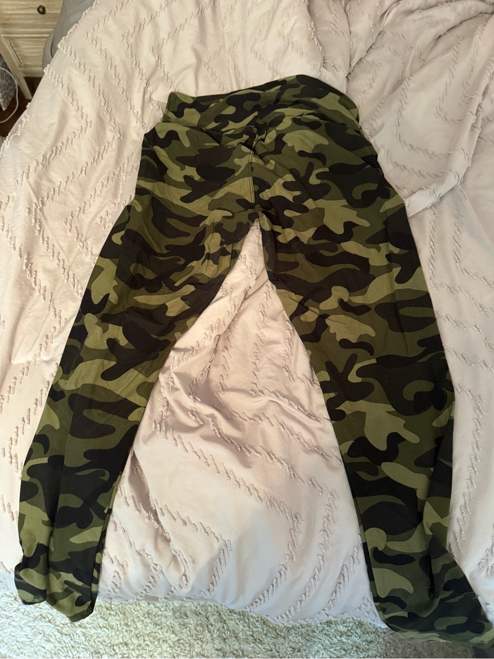 Green camo leggings